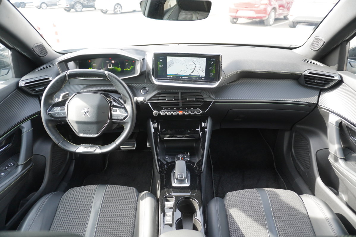 Peugeot 2008 — 9
