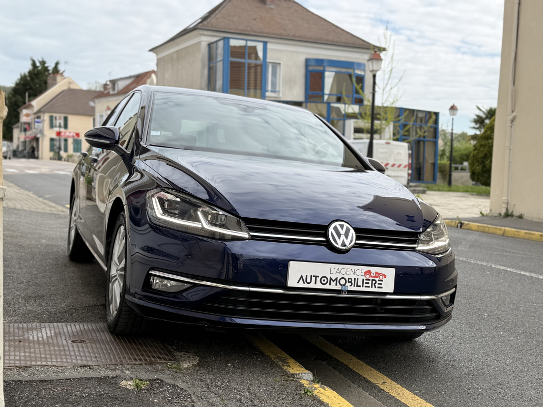 Volkswagen Golf — 3