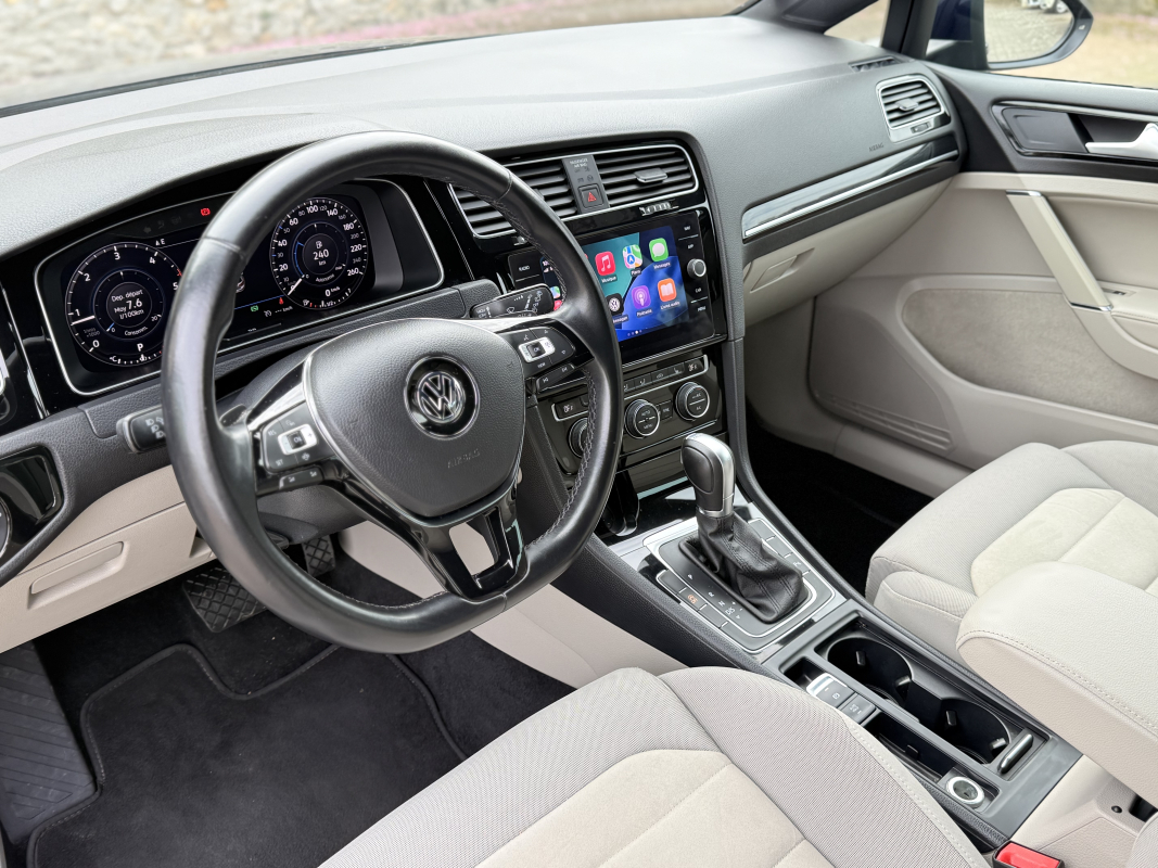 Volkswagen Golf — 9