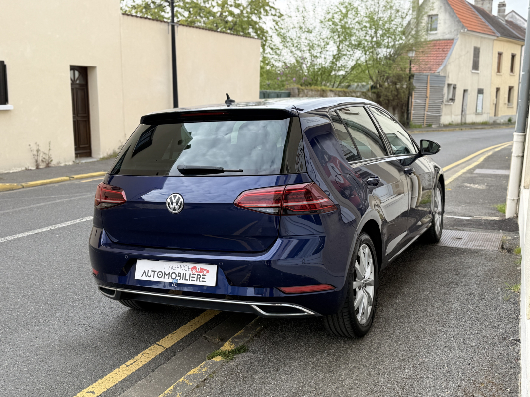Volkswagen Golf — 4