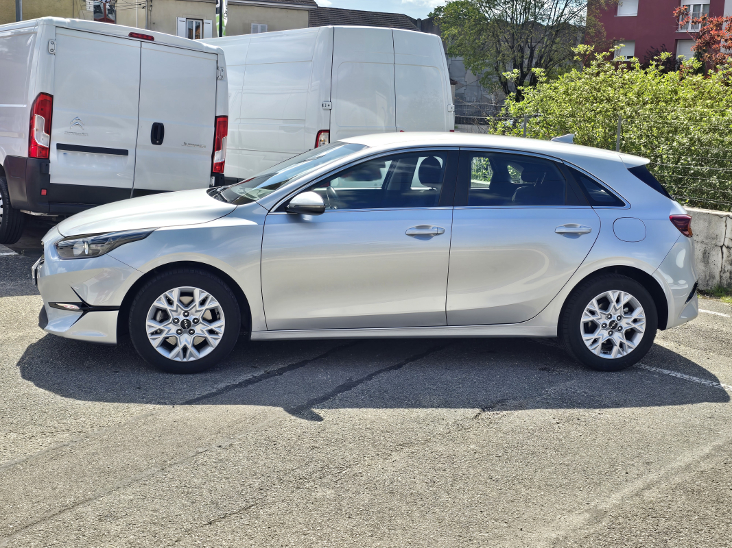 Kia Ceed — 5