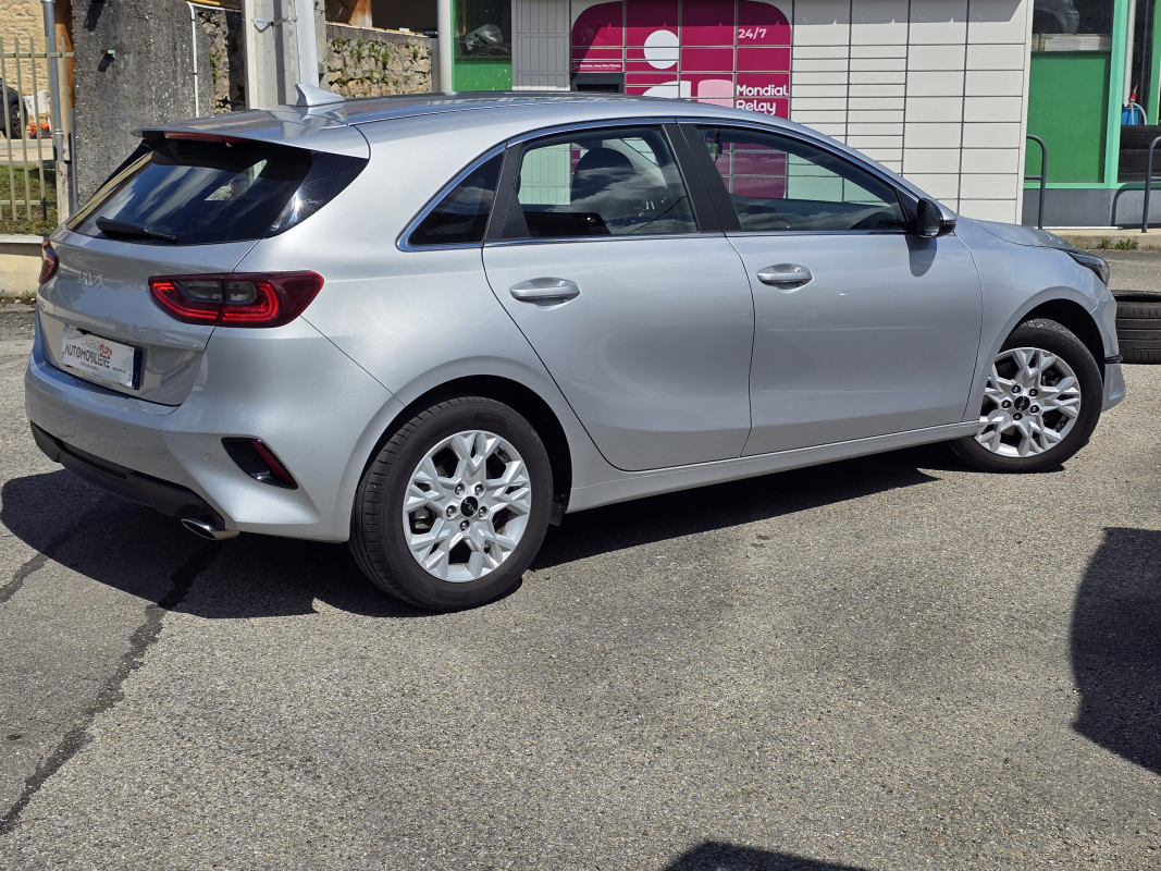 Kia Ceed — 9