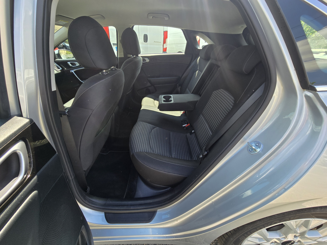 Kia Ceed — 18