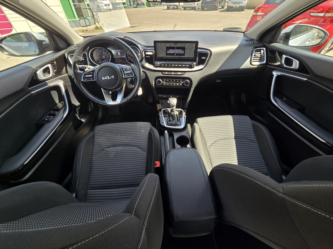 Kia Ceed — 17