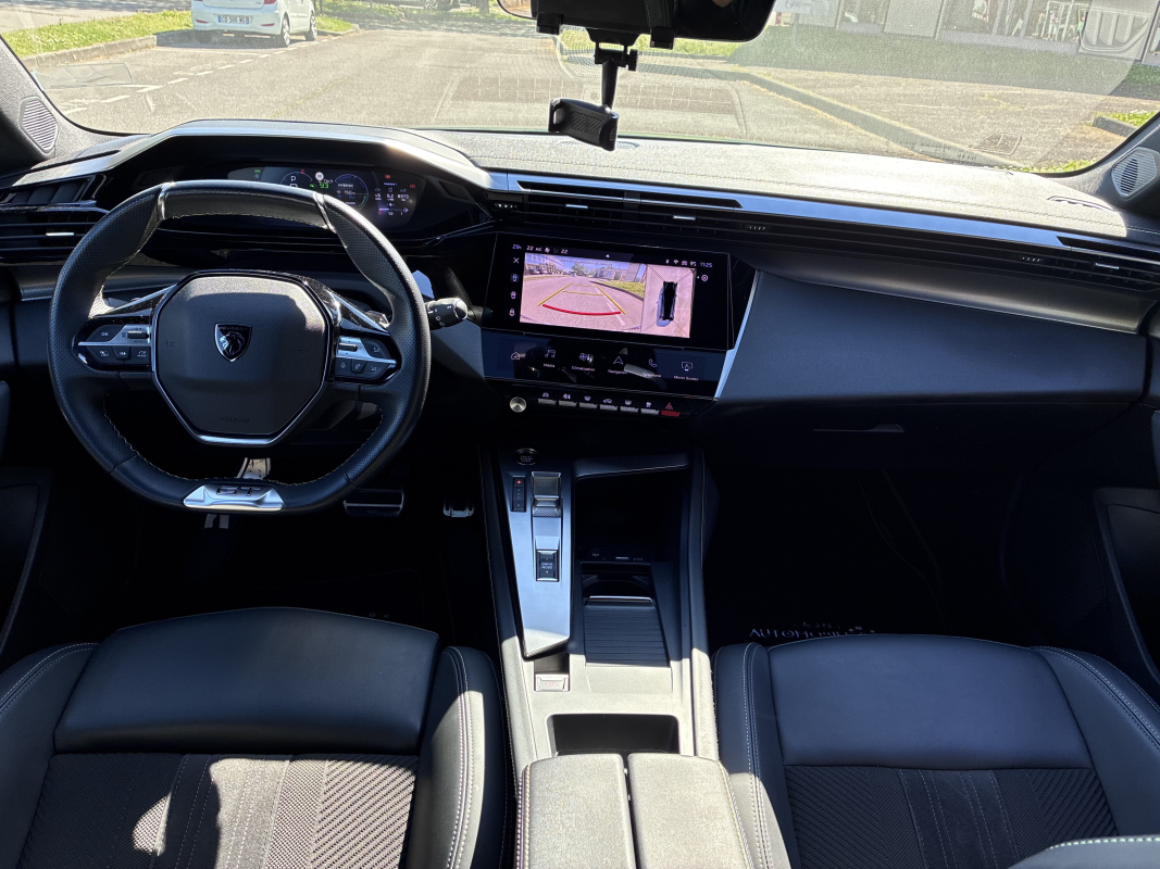Peugeot 308 — 12