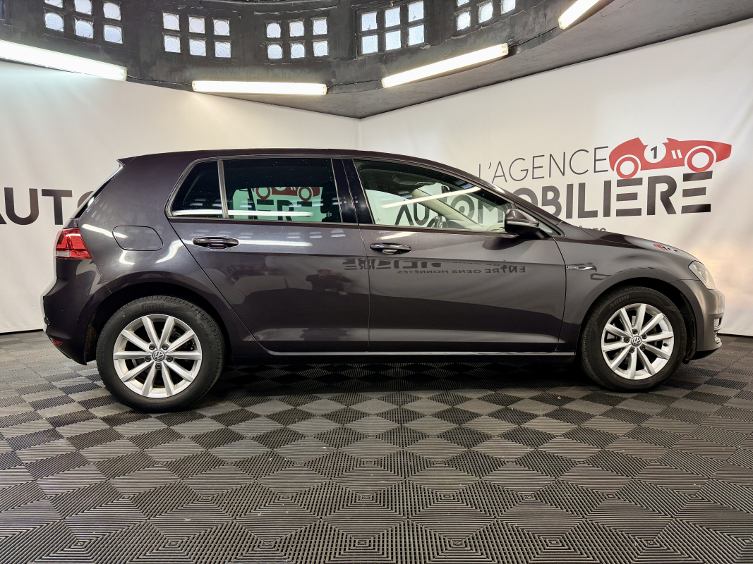 Volkswagen Golf — 4
