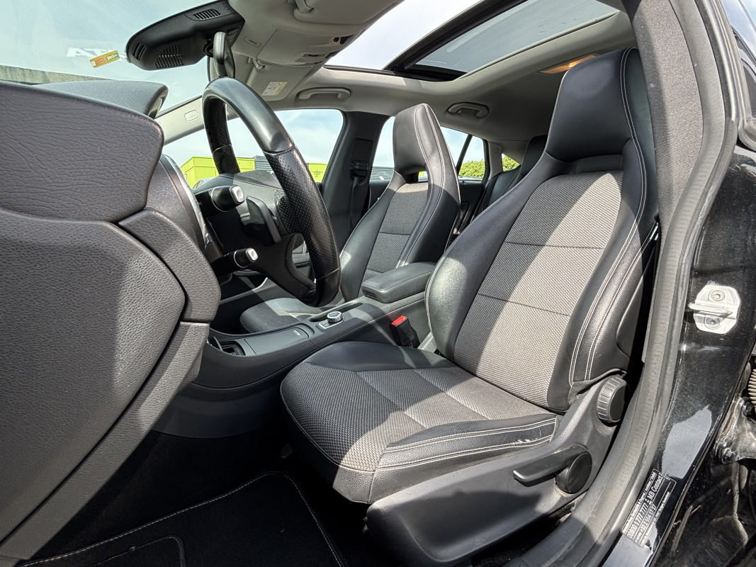 Mercedes CLA — 10