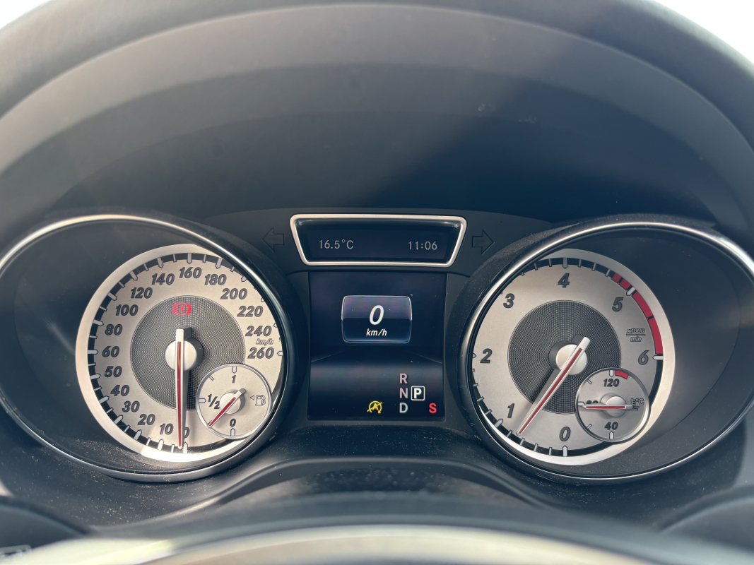 Mercedes CLA — 15