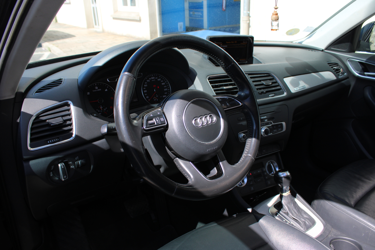 Audi Q3 — 10
