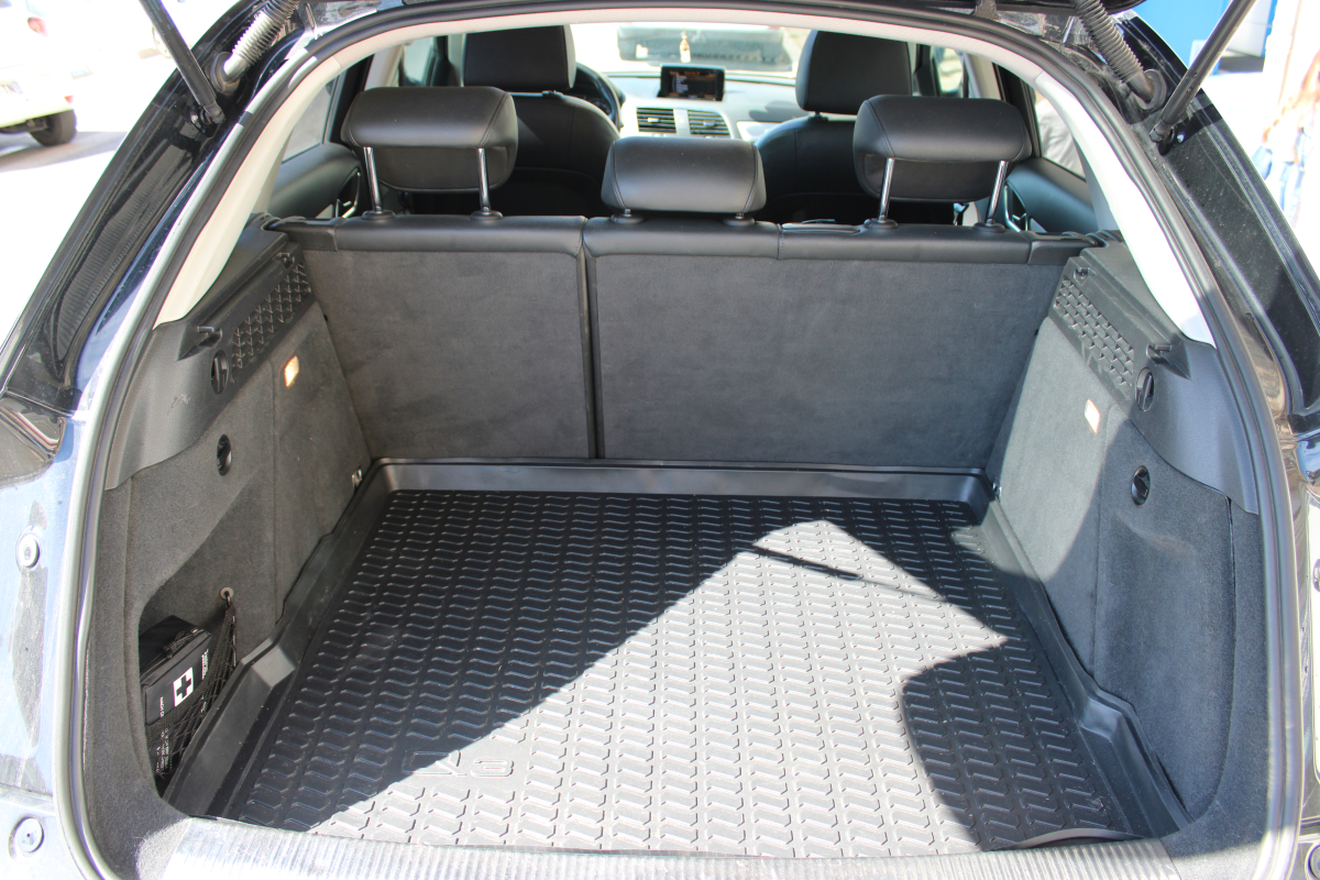 Audi Q3 — 14