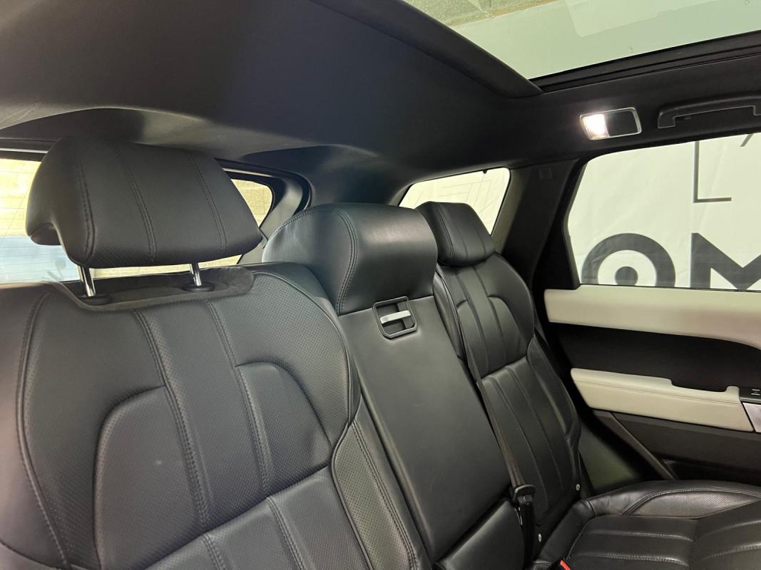 Land Rover Range Rover Sport — 14