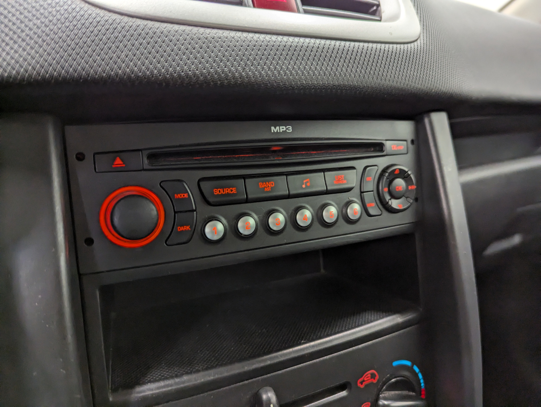 Peugeot 207 — 18