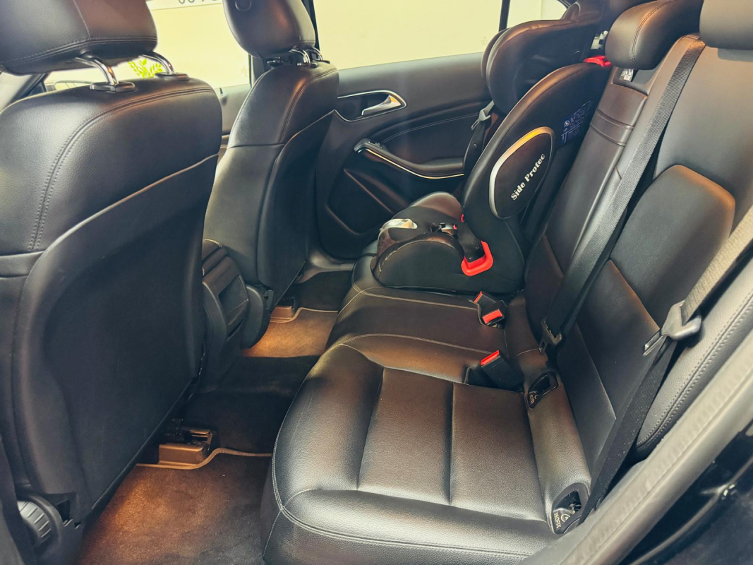 Mercedes Classe A — 14