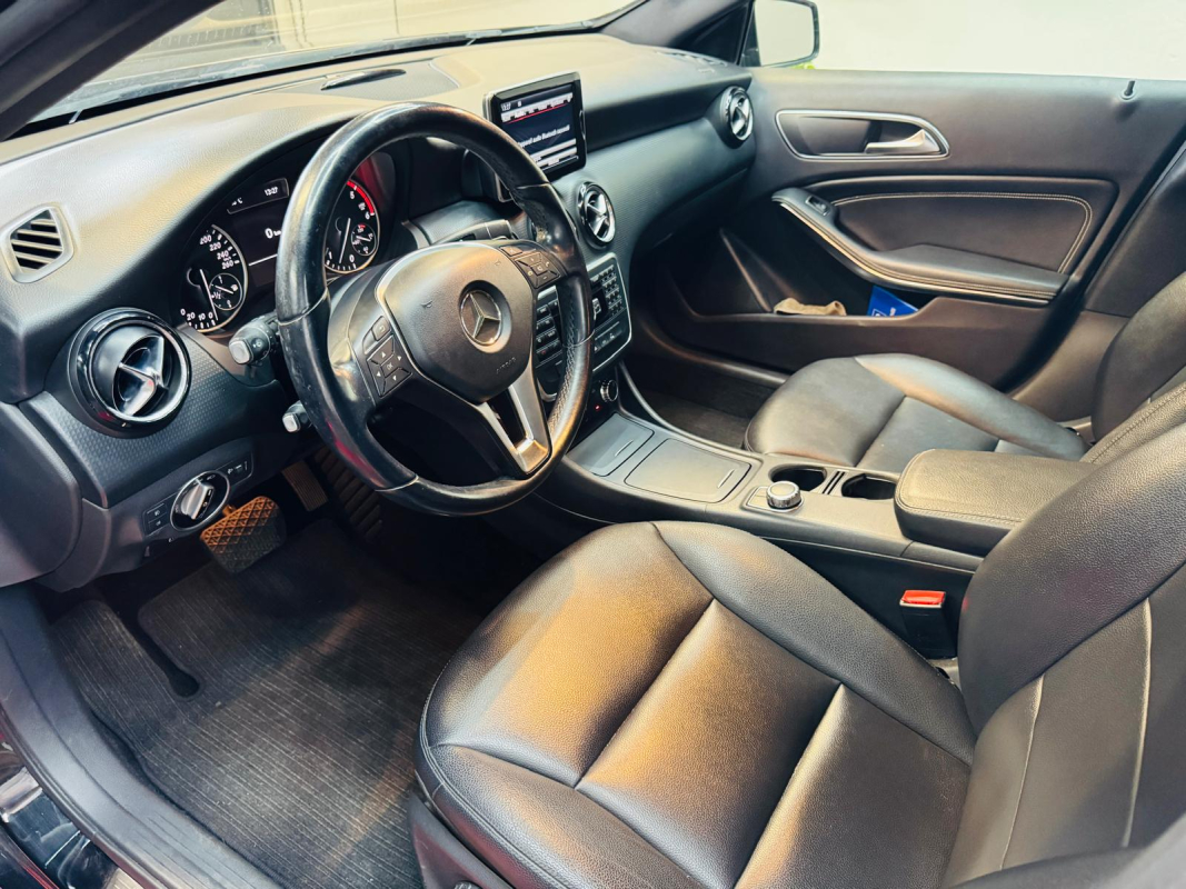Mercedes Classe A — 10