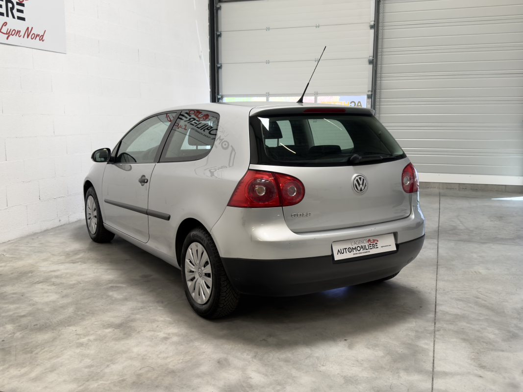 Volkswagen Golf — 6