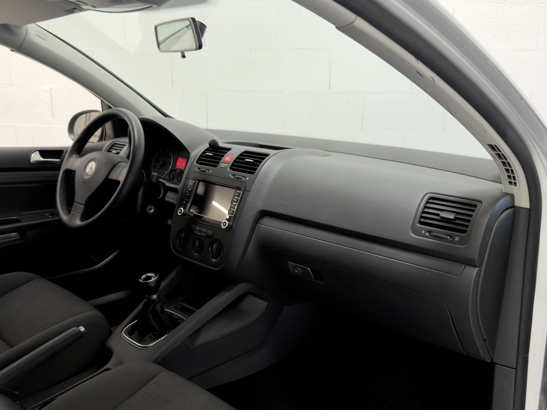Volkswagen Golf — 13