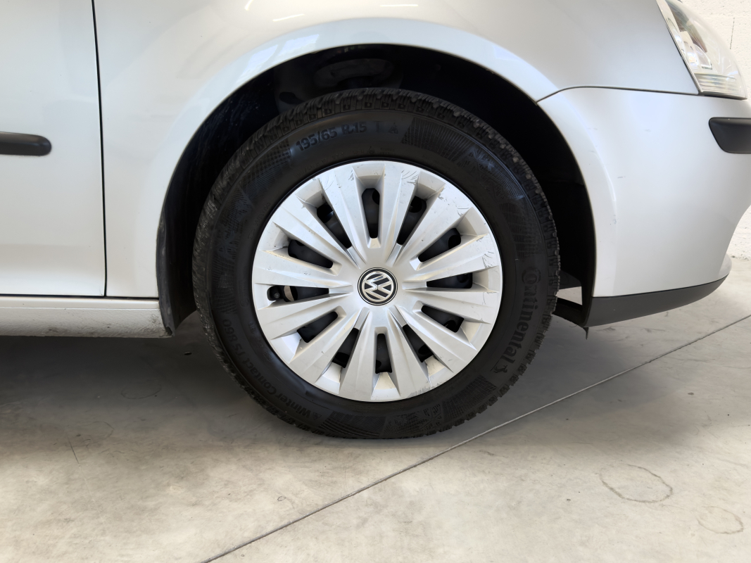 Volkswagen Golf — 29