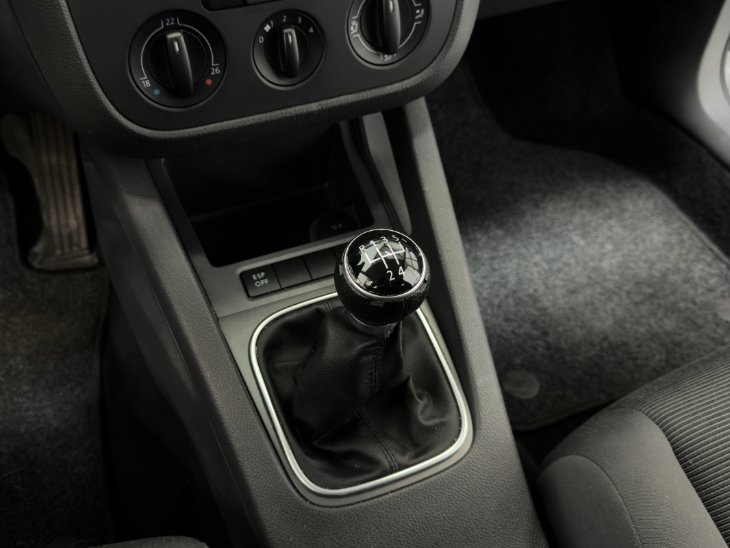 Volkswagen Golf — 20