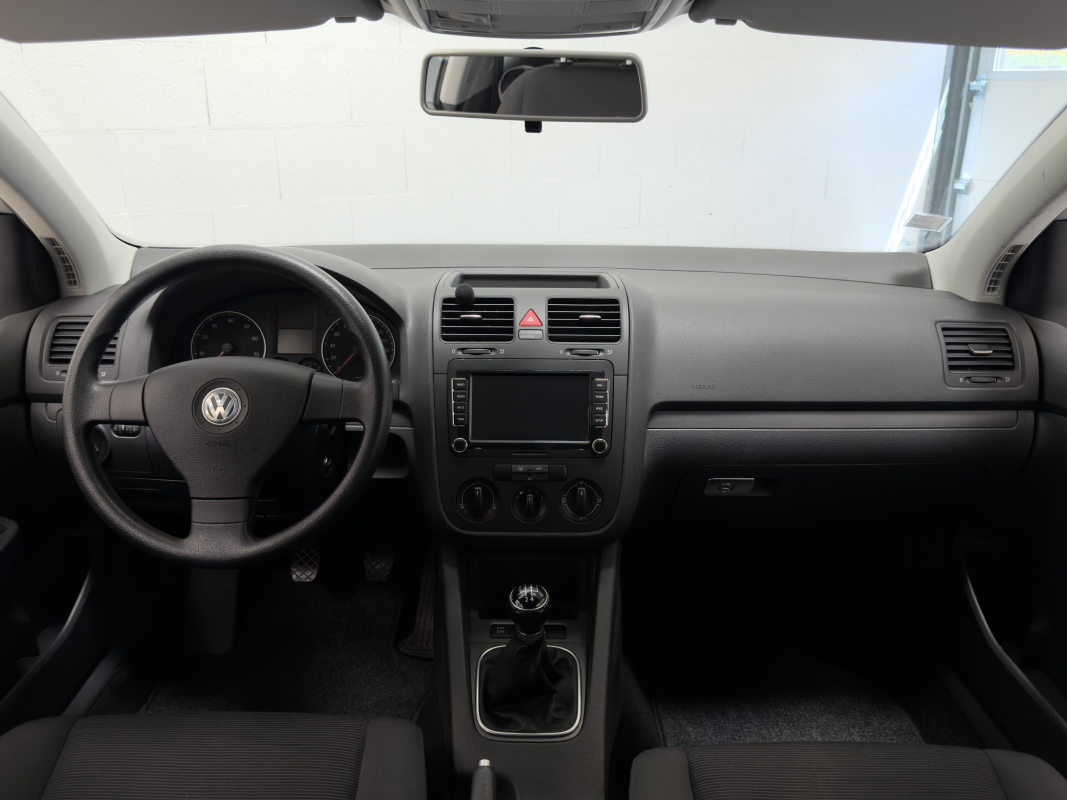 Volkswagen Golf — 8