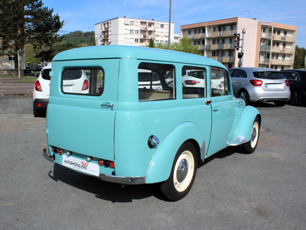 Renault Juvaquatre — 7