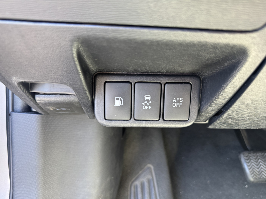 Toyota Avensis — 22