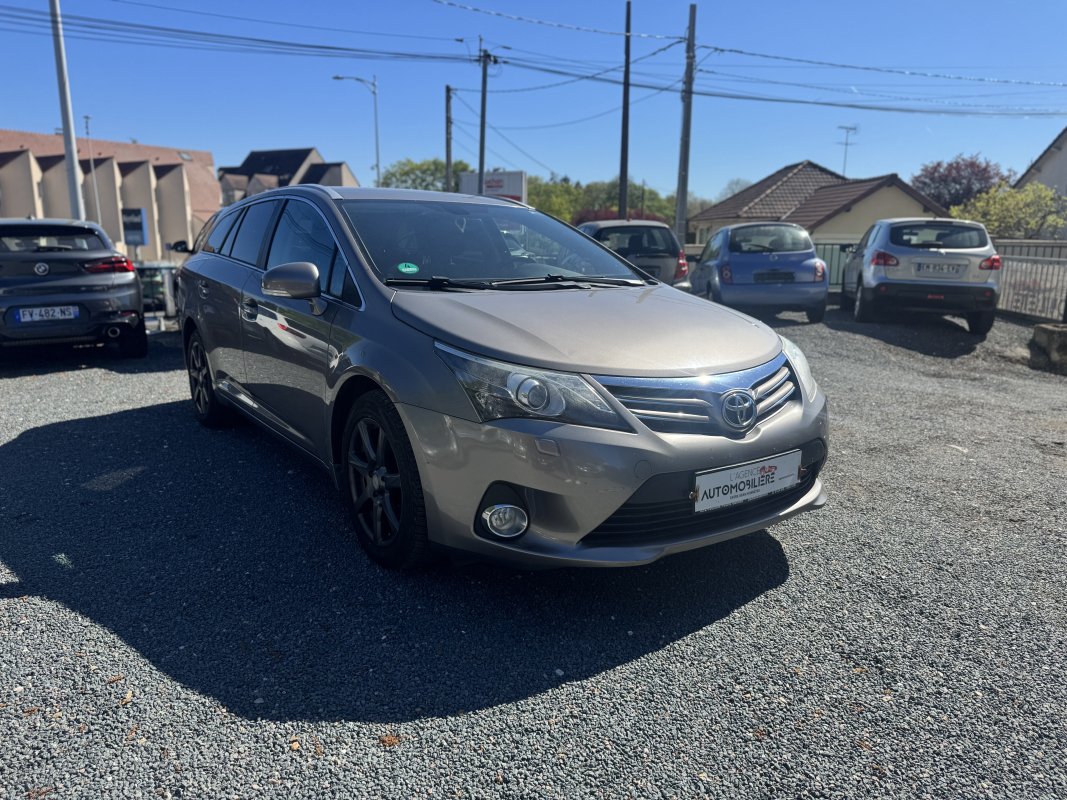 Toyota Avensis — 2