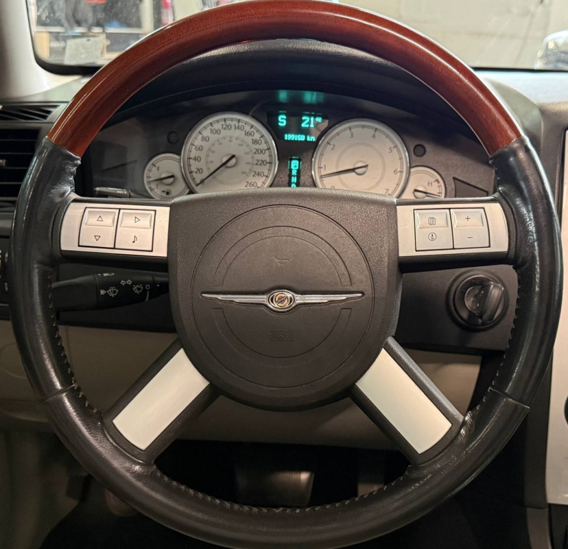 Chrysler 300 — 18