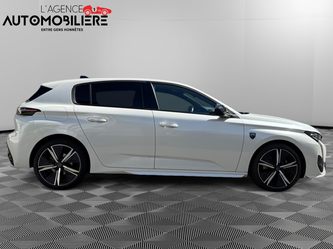 Peugeot 308 — 6