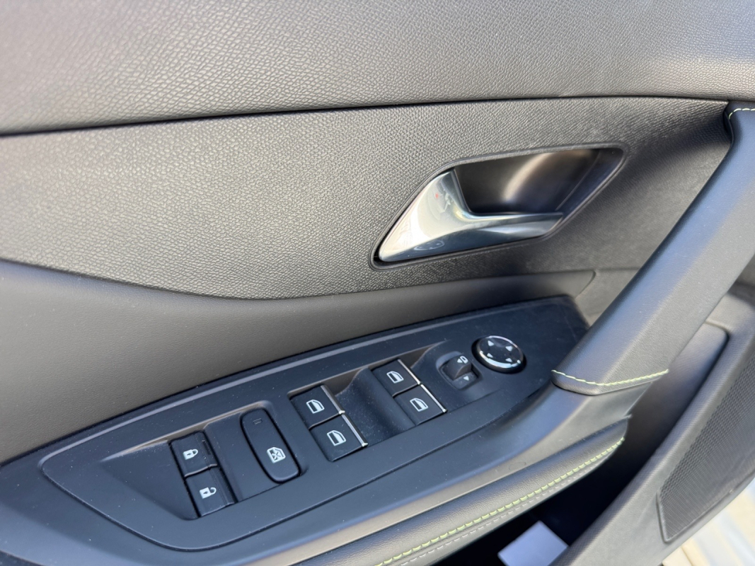 Peugeot 308 — 13