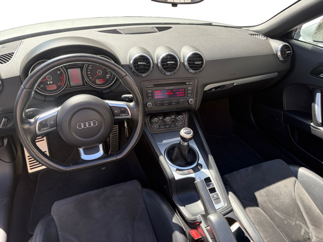 Audi TT Roadster — 12
