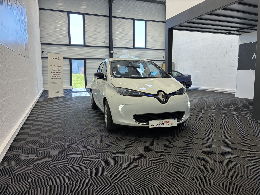 Renault Zoe — 2