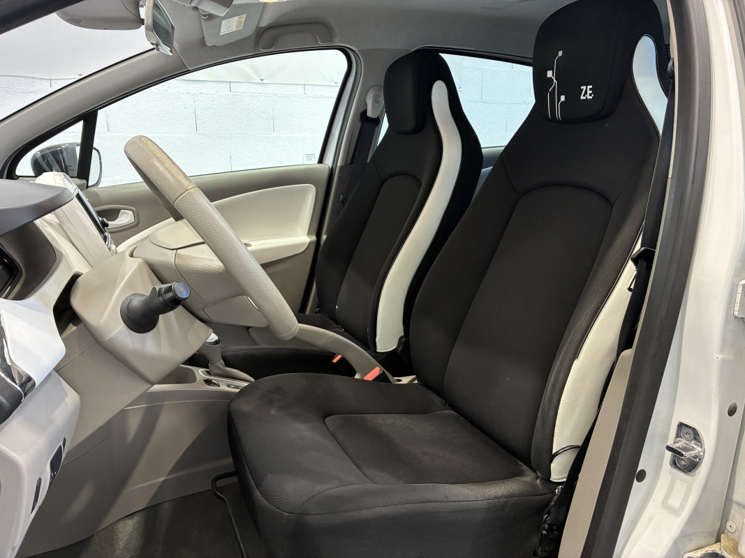 Renault Zoe — 13