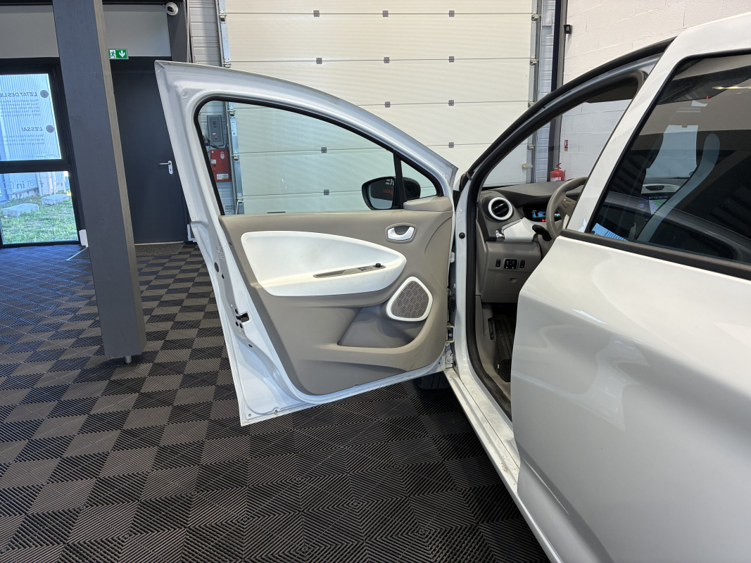 Renault Zoe — 10