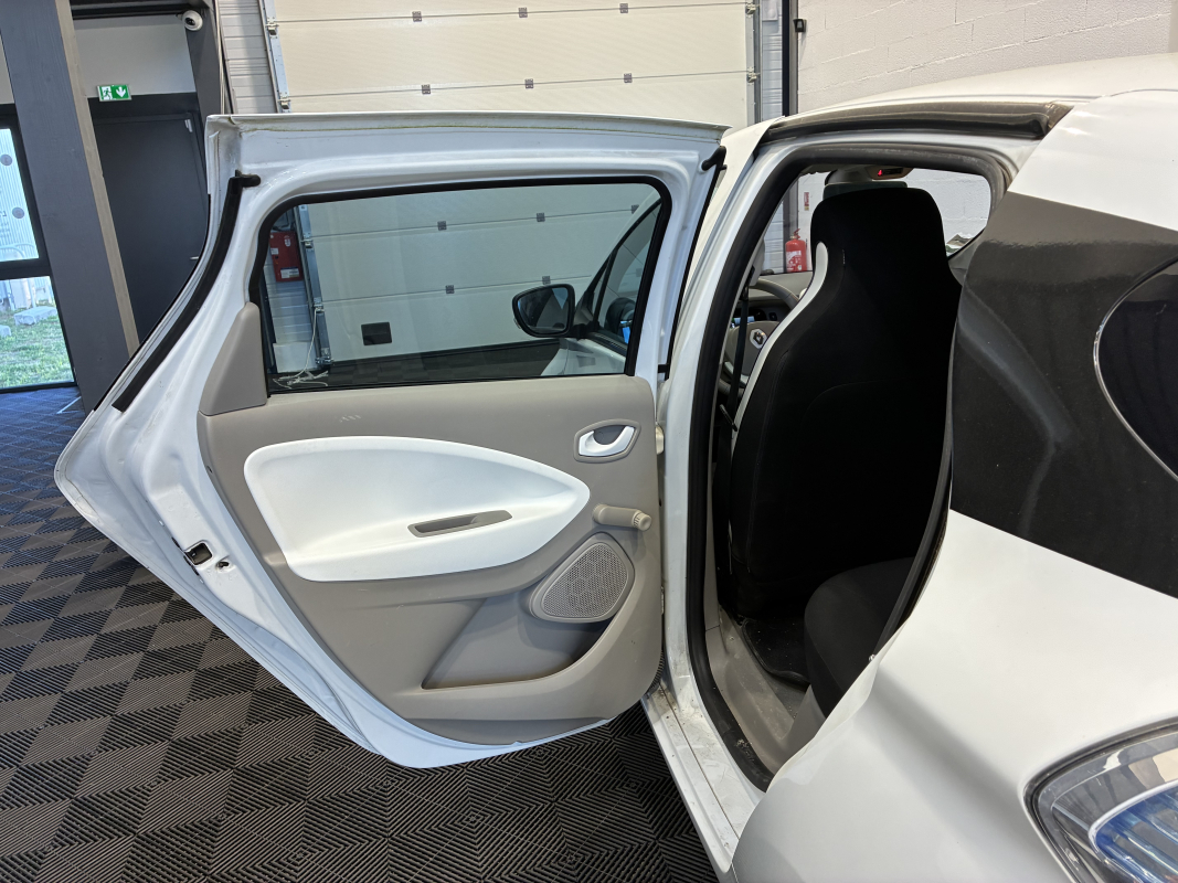Renault Zoe — 14