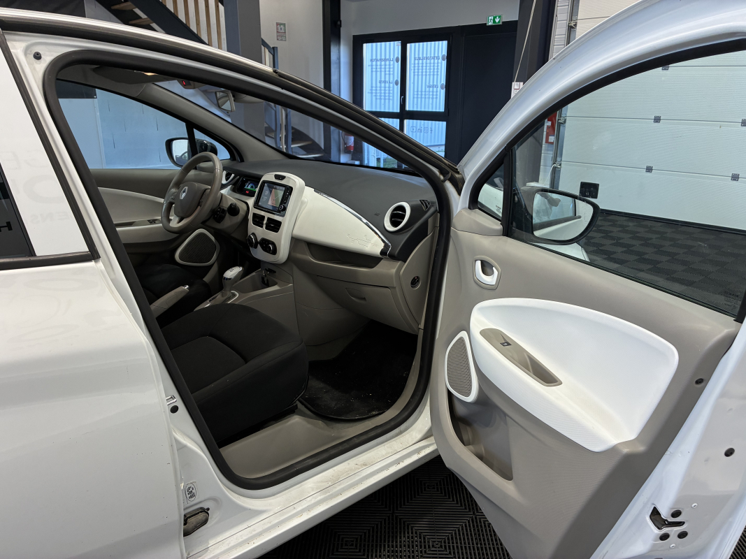 Renault Zoe — 20