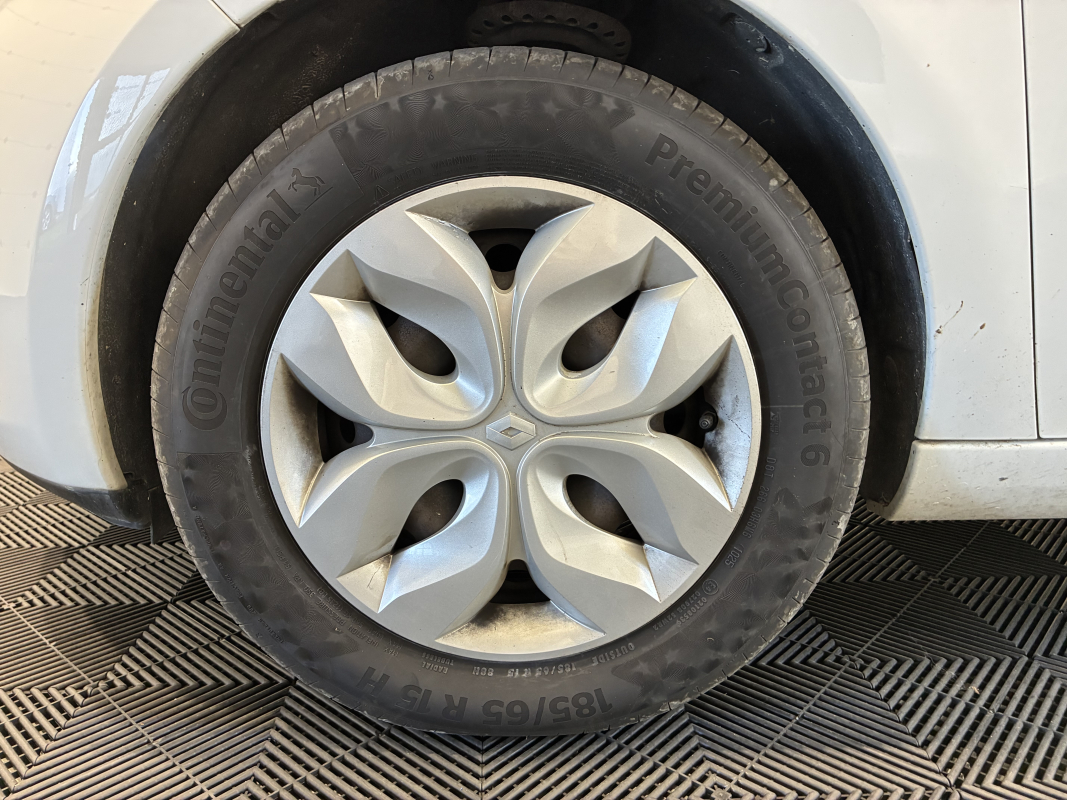 Renault Zoe — 28