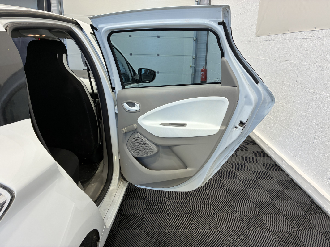 Renault Zoe — 16