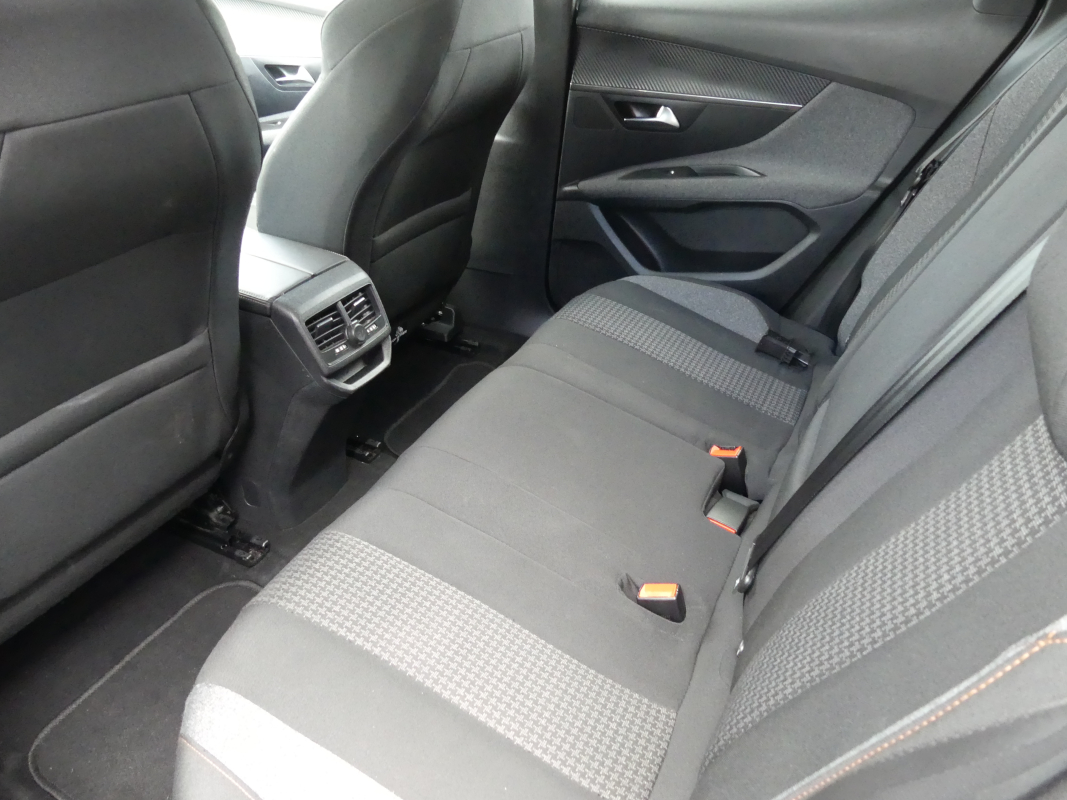 Peugeot 3008 — 11