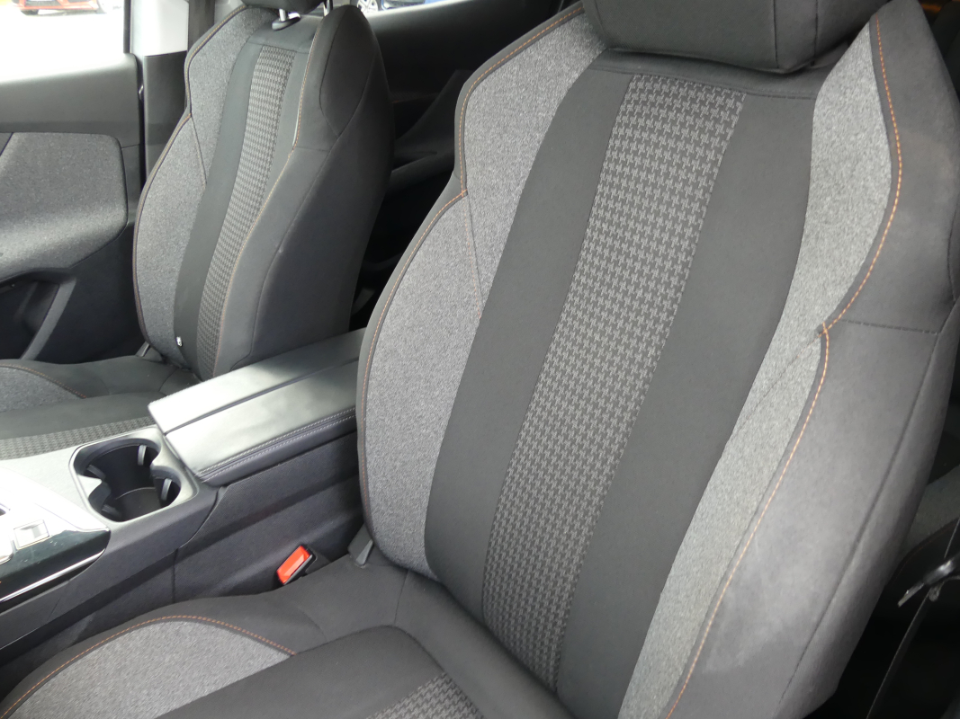 Peugeot 3008 — 10