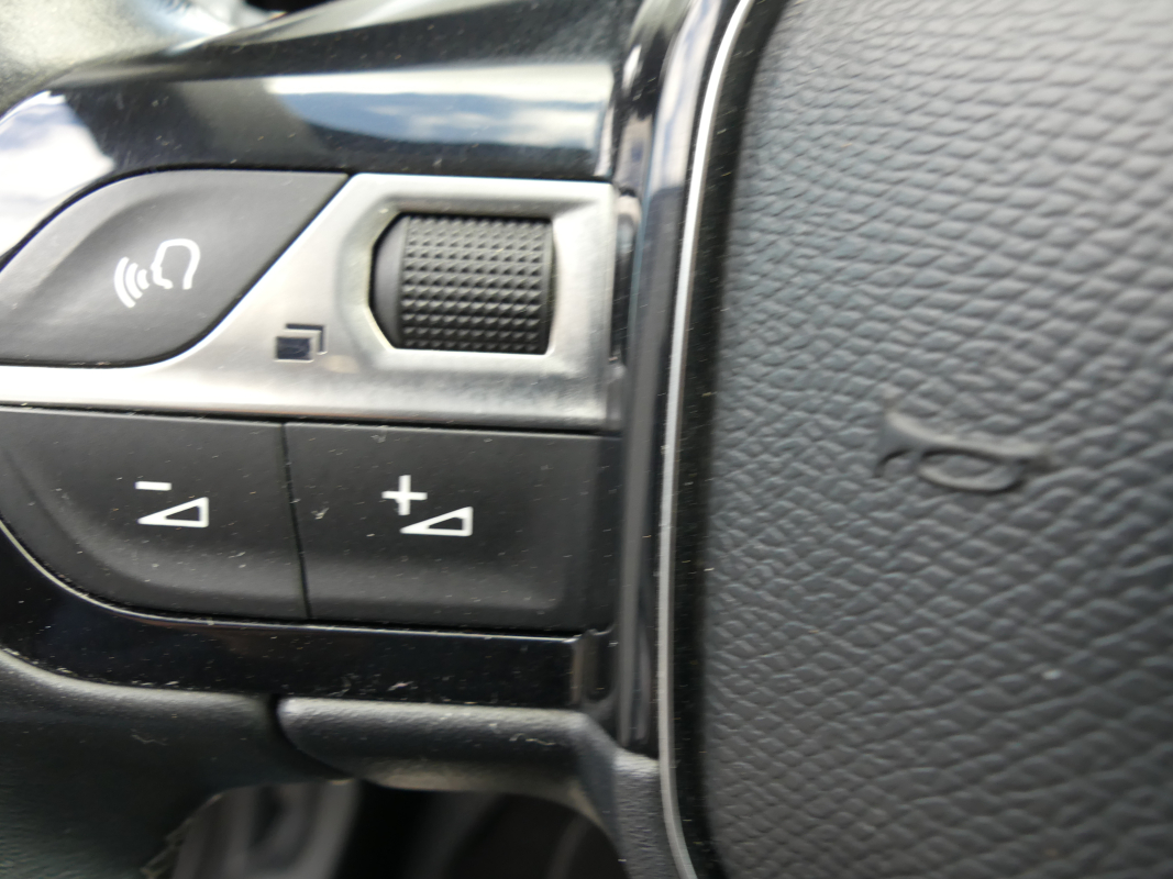 Peugeot 3008 — 23