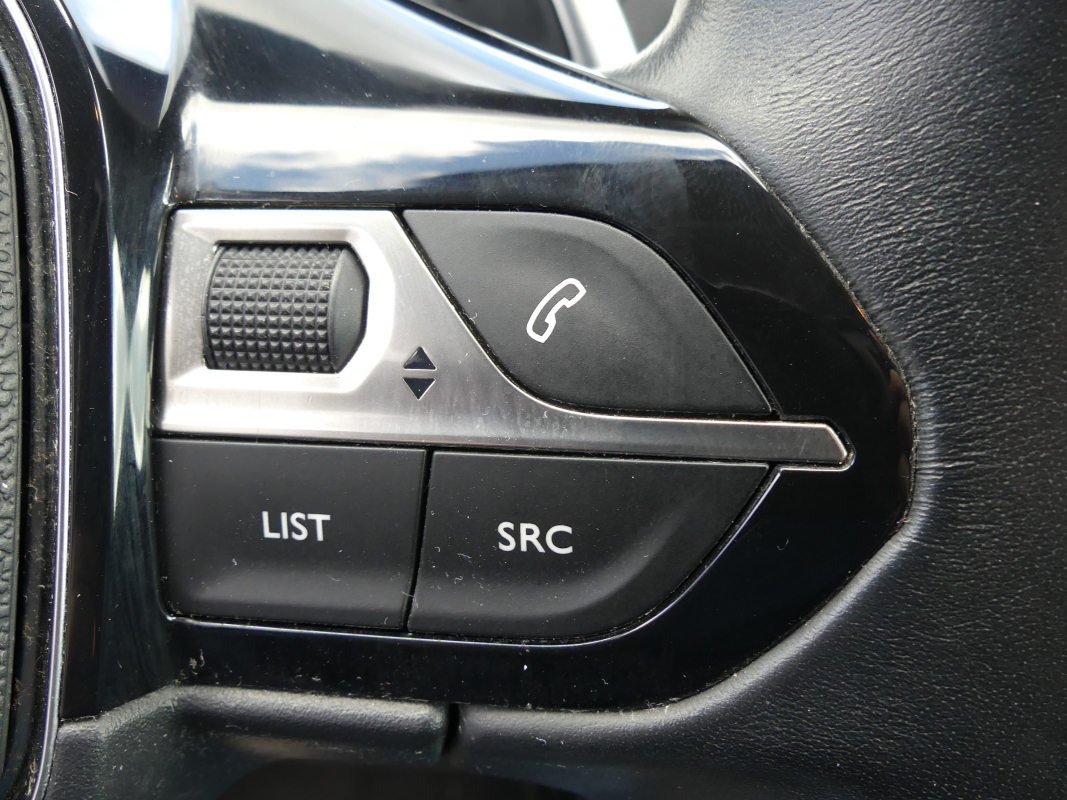 Peugeot 3008 — 29