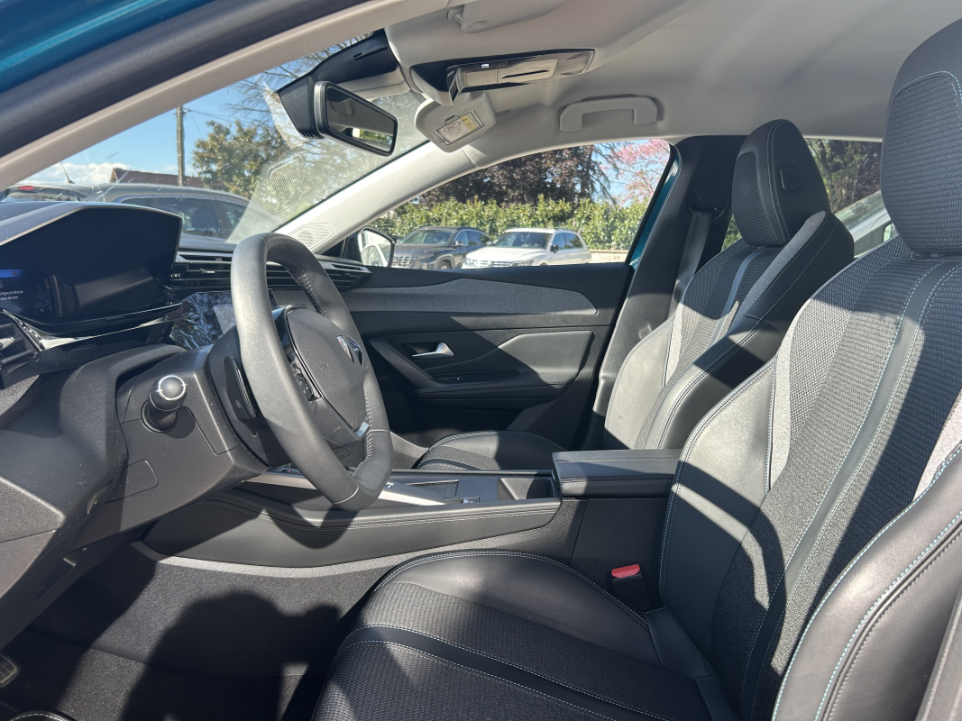 Peugeot 308 — 13