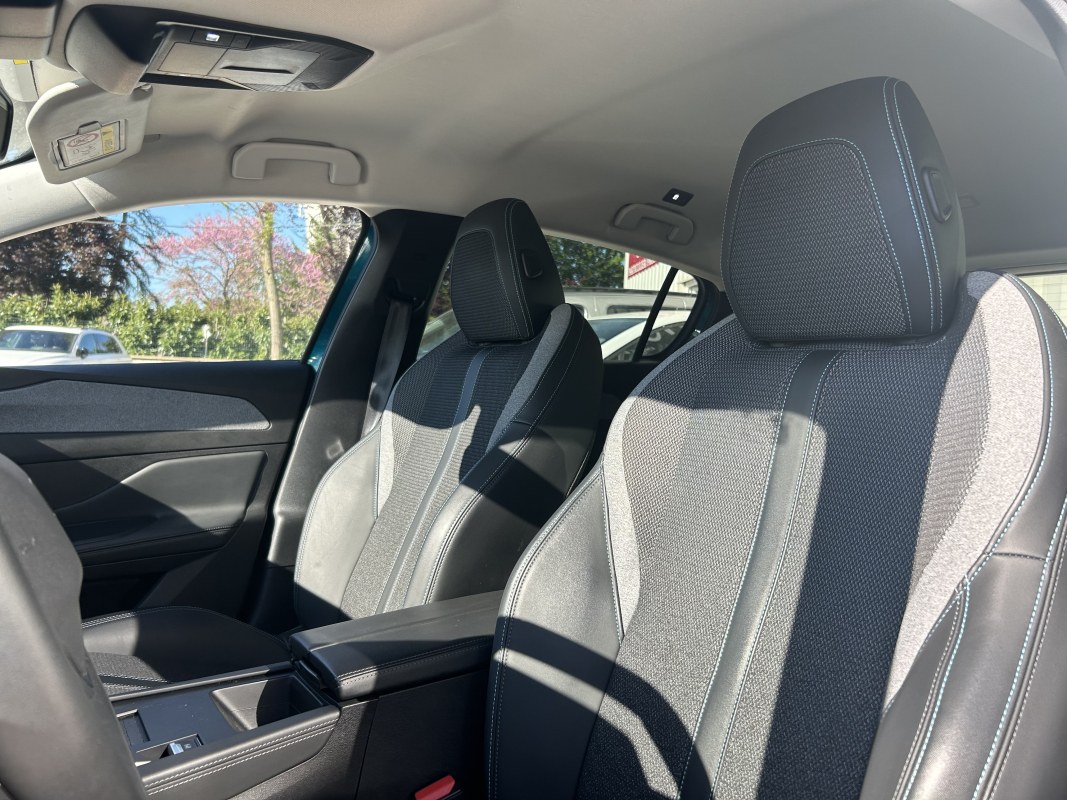 Peugeot 308 — 14