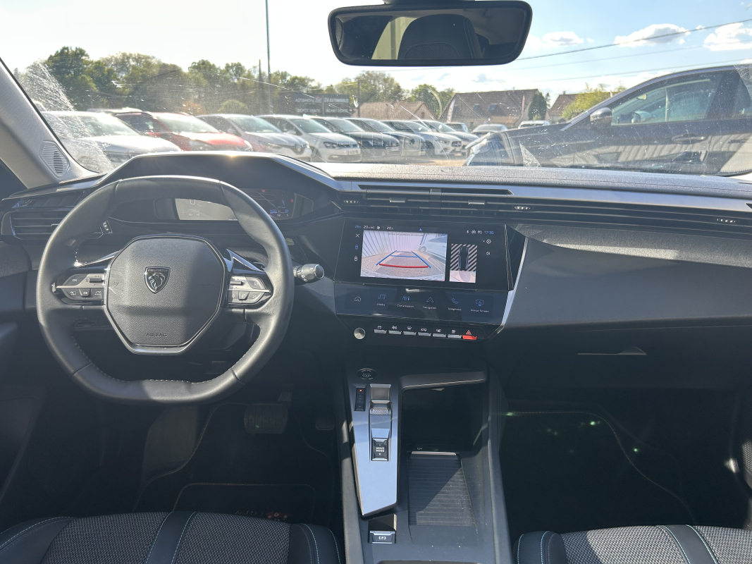Peugeot 308 — 9
