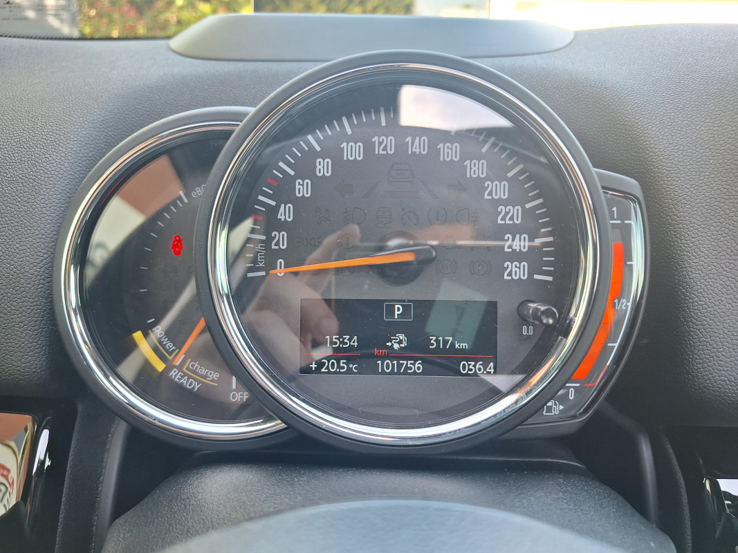Mini Countryman — 20