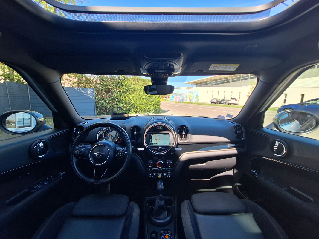 Mini Countryman — 12