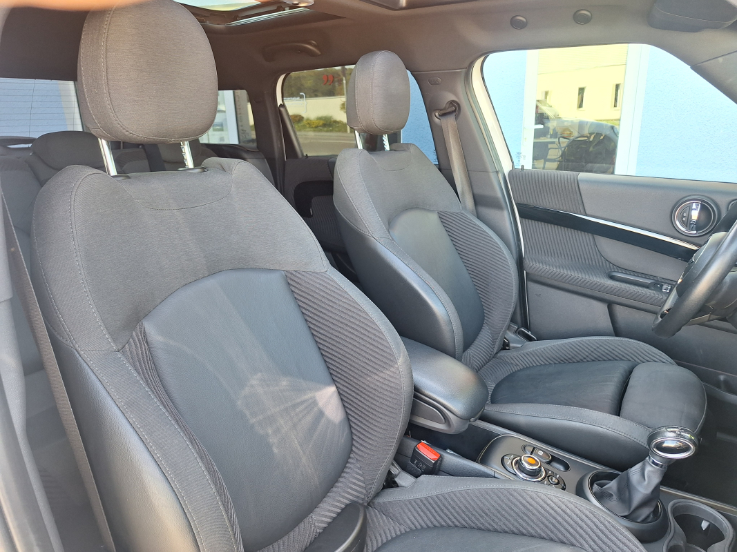 Mini Countryman — 16
