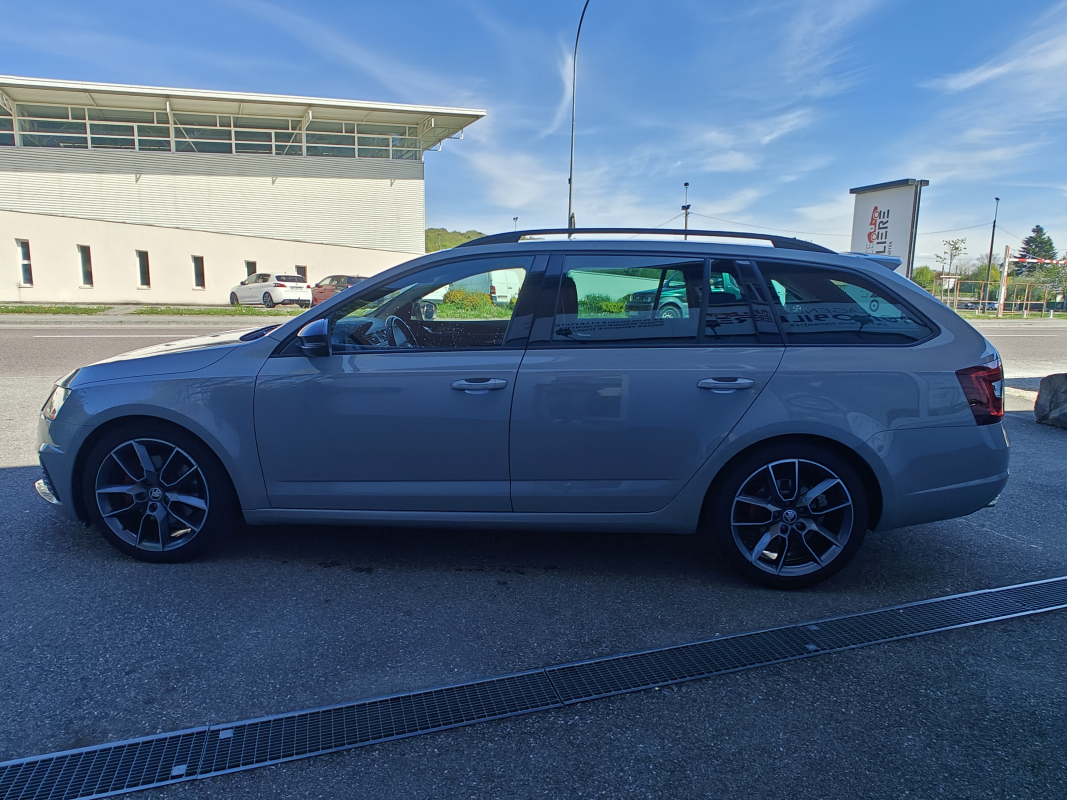 Skoda Octavia Combi — 4
