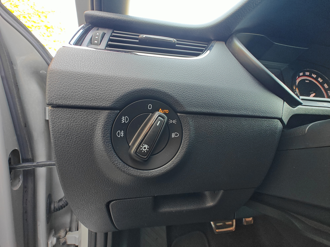 Skoda Octavia Combi — 32