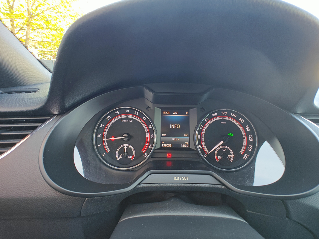 Skoda Octavia Combi — 33